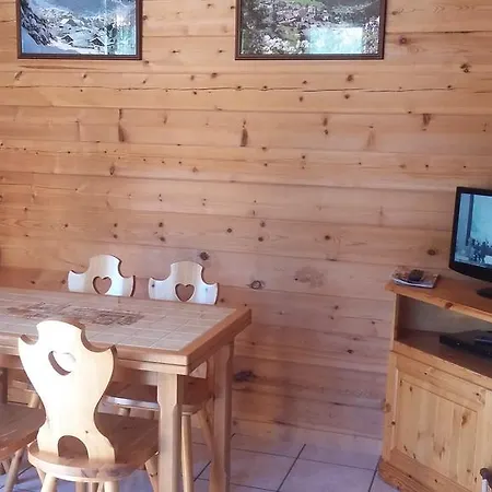 Chalet Les Hautes Cimes * 沙泰勒